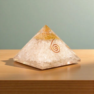 Clear Quartz Pyramid – Manifestation, Clarity & Energy Amplification Crystal