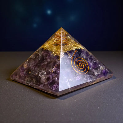 Amethyst Pyramid - Calmness, Protection & Spiritual Healing Crystal - Soultheory certified