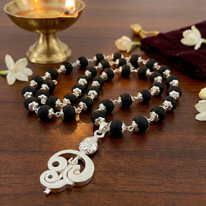 Murugan Om Vel Trishul Karungali Malai Silver Cap