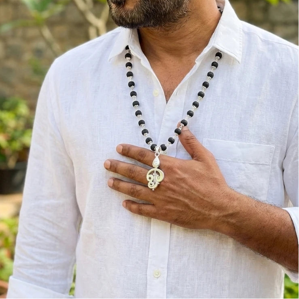 Murugan Om Vel Trishul Karungali Malai Silver Cap