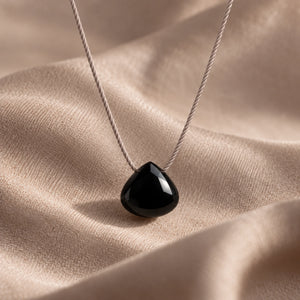 Obsidian fine cord necklace 04 macro